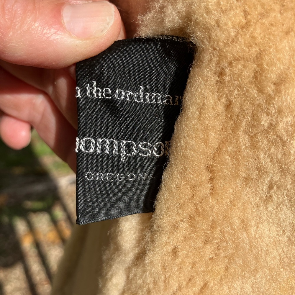 Norm Thompson Sheep skin fleece vest vintage Oregon small - Picture 8 of 12